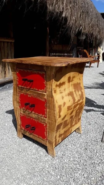 Mesa Poline 3 Gavetas — Pó Di Serrage